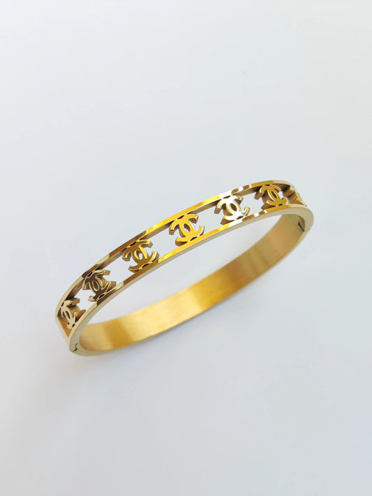 CLARA Gold bangle