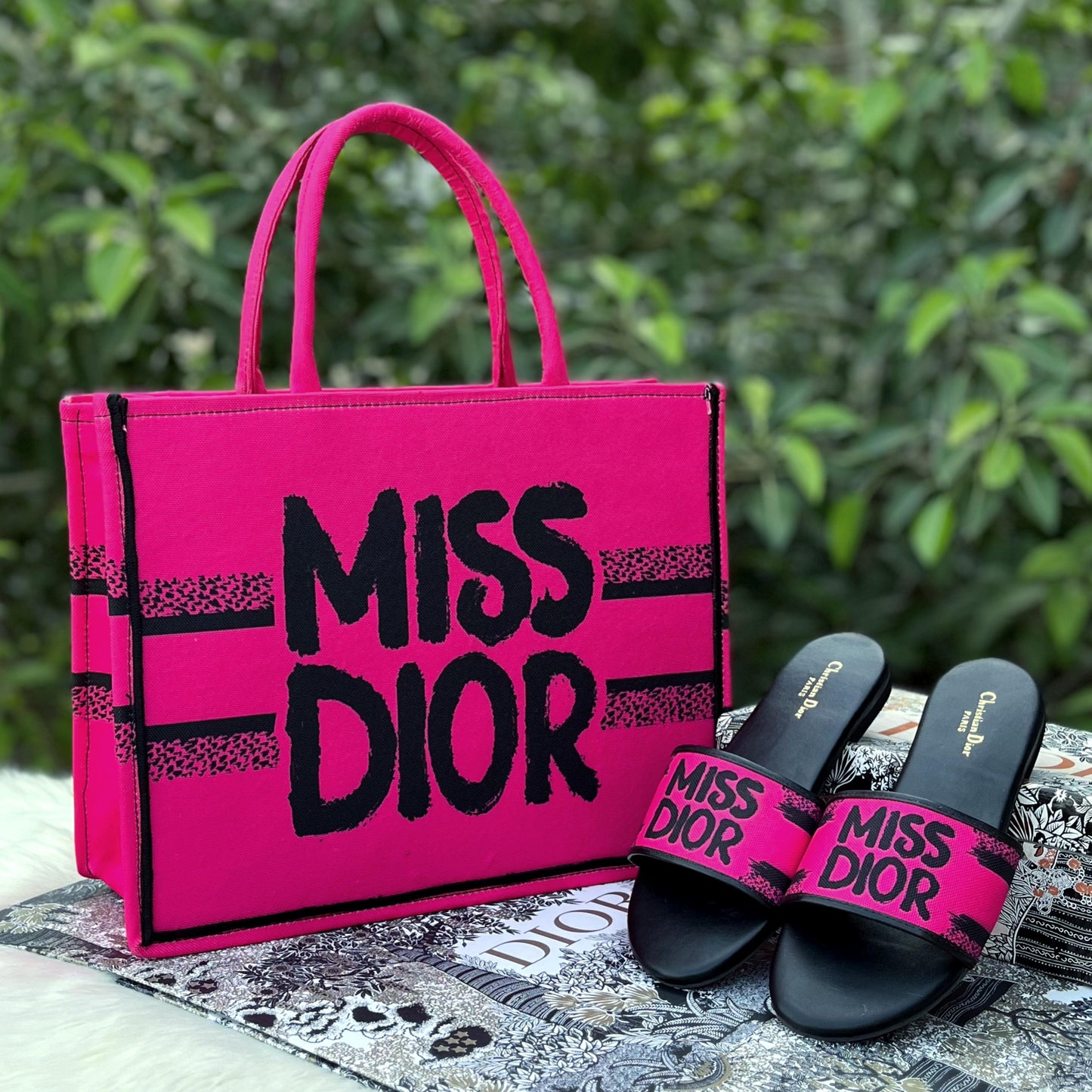 Miss Dior Allover Embroidery Tote Fuchsia With Flat Step Wear