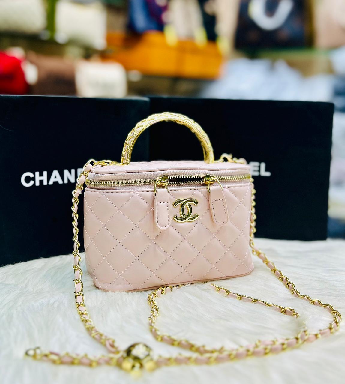 CHANEL Vanity Case Chain Shoulder Bag