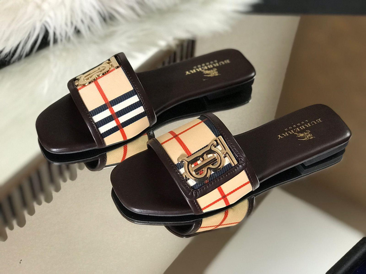 BURBERRY Slipper