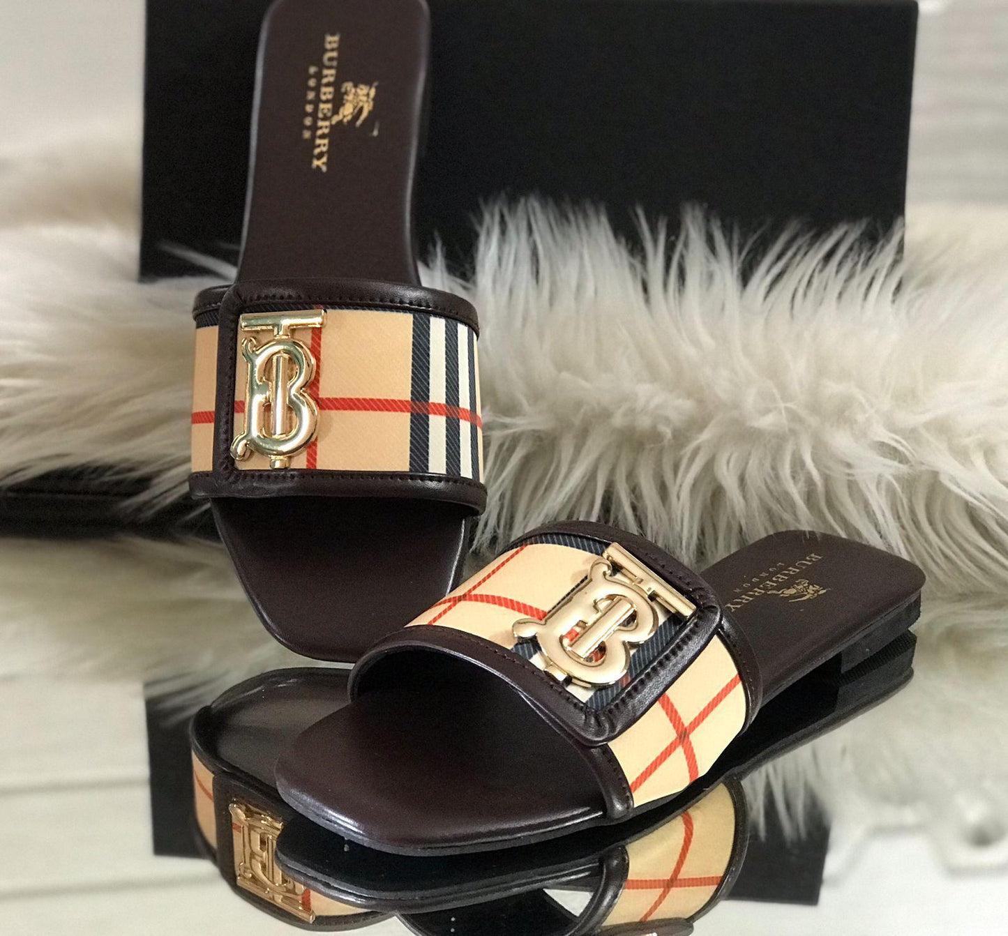 BURBERRY Slipper