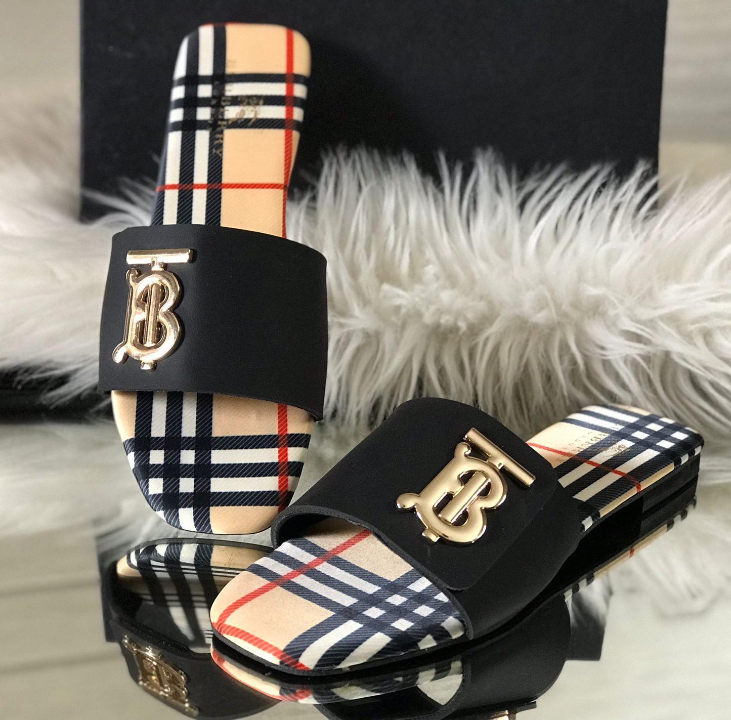 BURBERRY Slipper