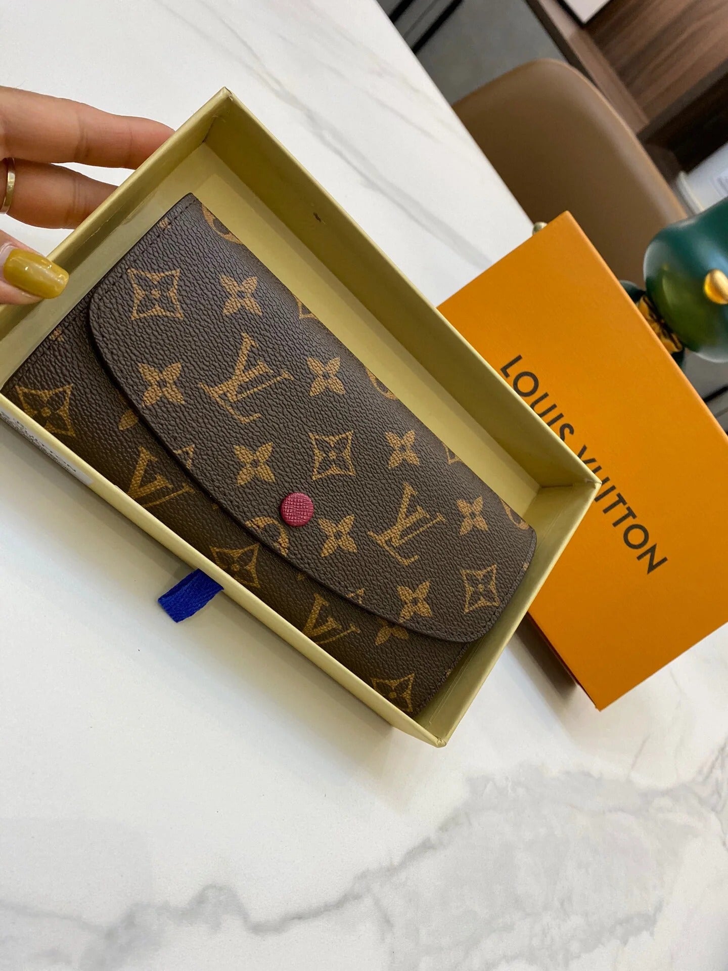 Louis Vuitton Emilie Long Wallet Colour Button