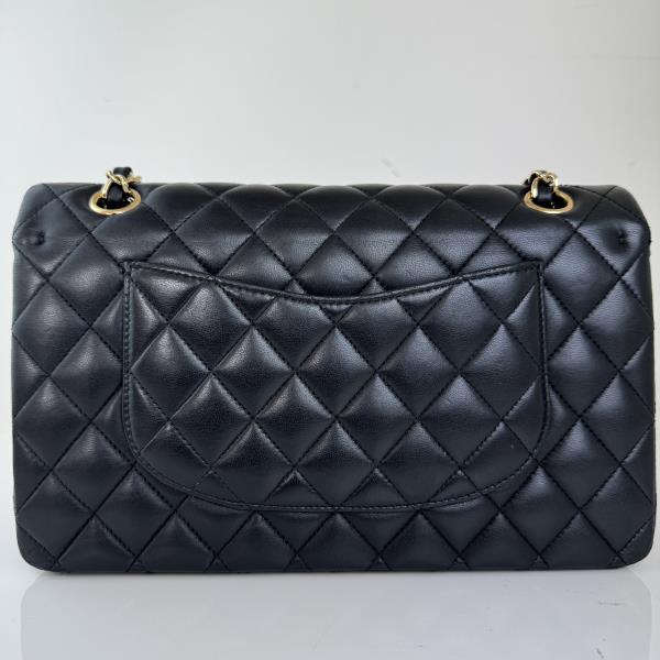 CHANEL Medium 2.55 Timeless Classic Double Flap